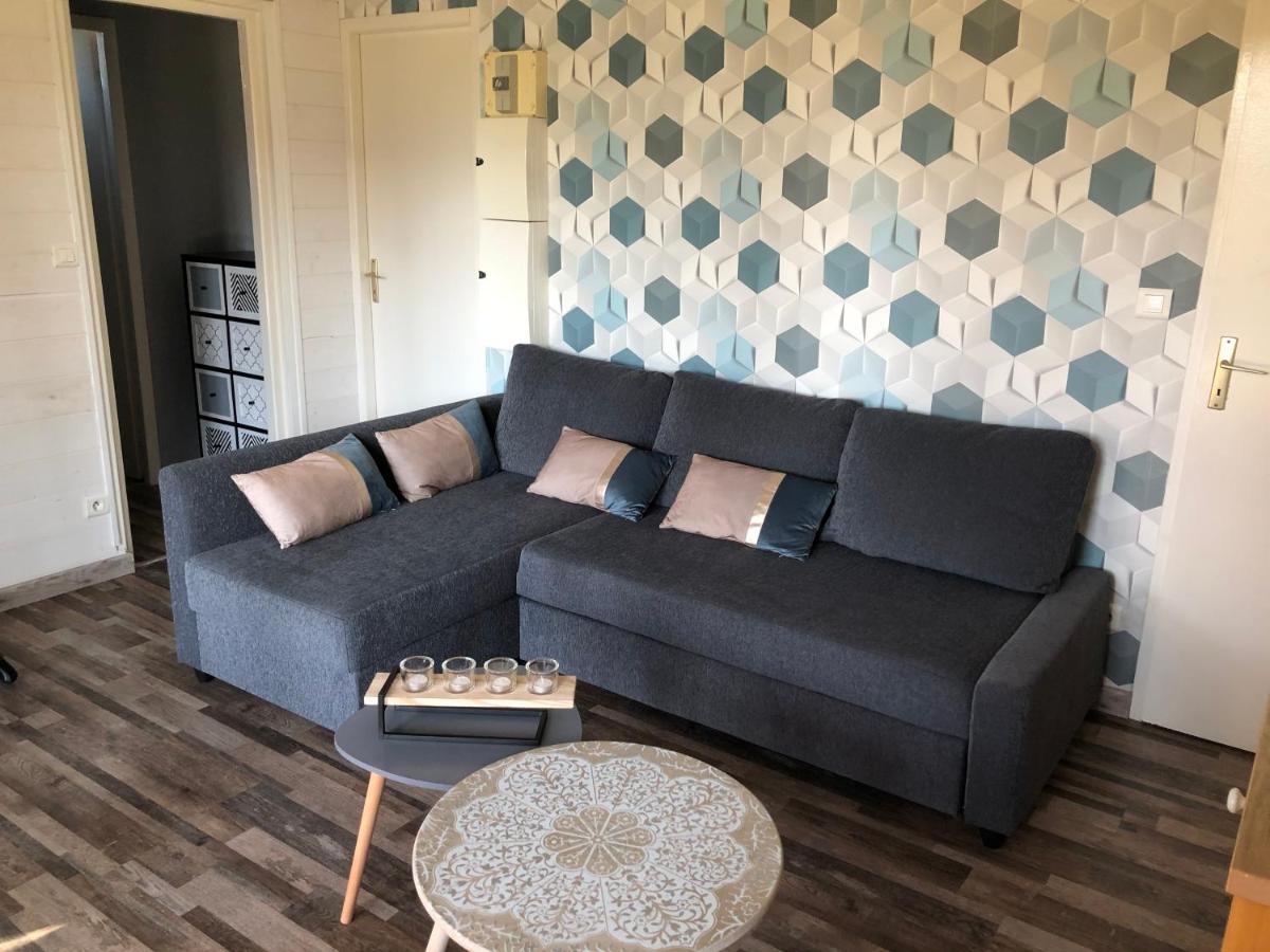 Cottage 4 Personnes Dans Domaine Prive Signy-le-Petit Bagian luar foto