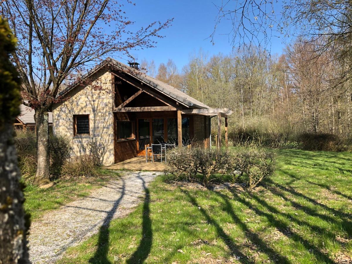 Cottage 4 Personnes Dans Domaine Prive Signy-le-Petit Bagian luar foto